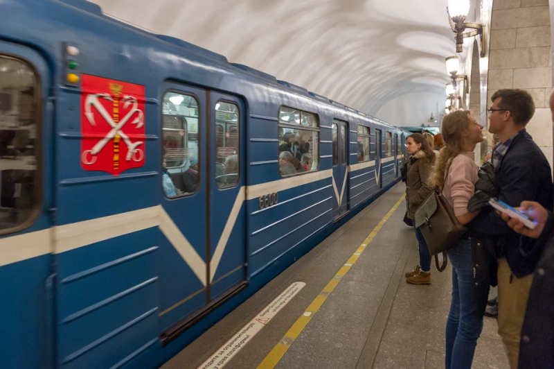 С 1 сентября поезда в метро Санкт-Петербурга будут ходить чаще