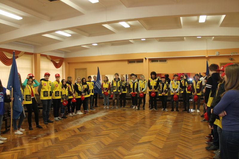 Ребята приступили к благоустройству Ульянки