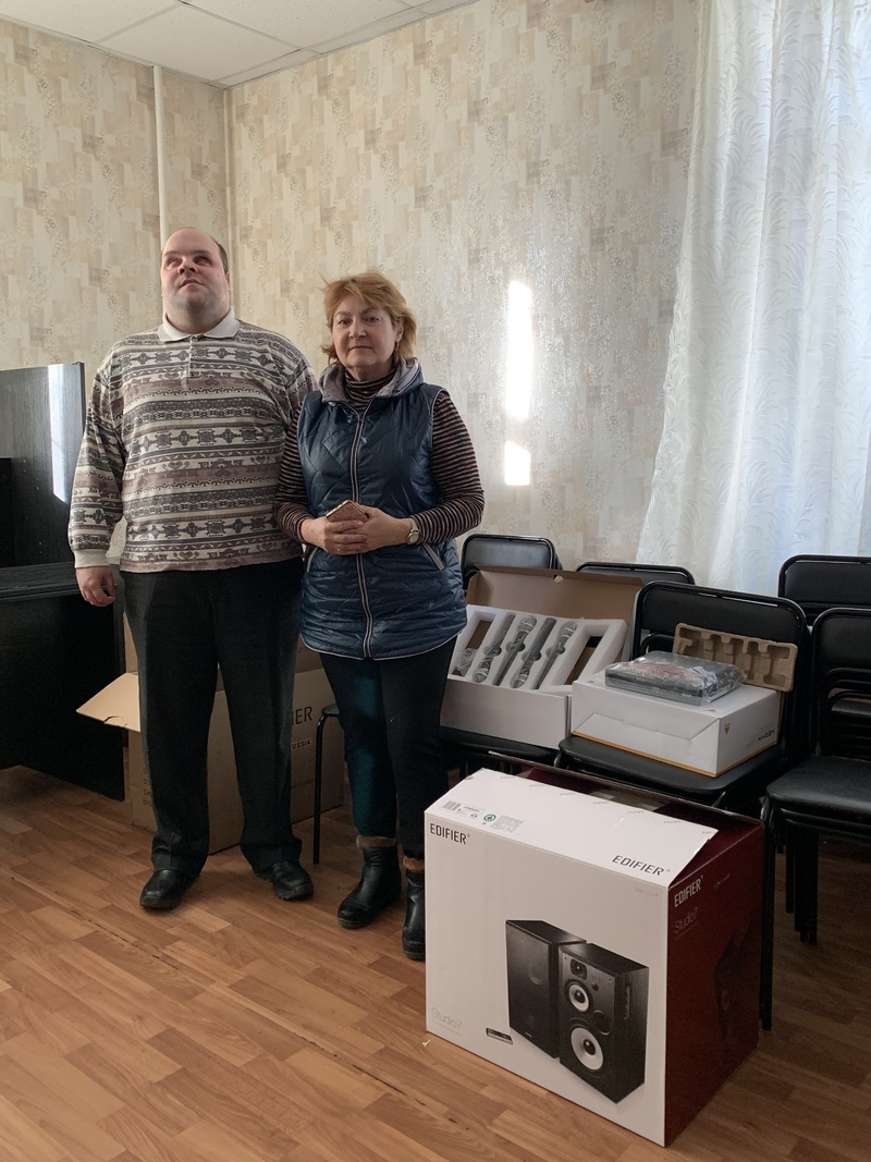 Сергей Никешин оказал помощь местному отделению общества слепых