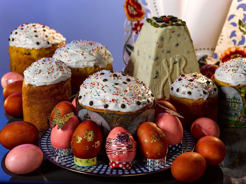 С светлым праздником Пасхи!