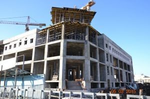 В соответствии с графиком